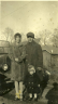 lawrence-gunn-with-wife-ethel-gunn-and-daughter-unknown-date